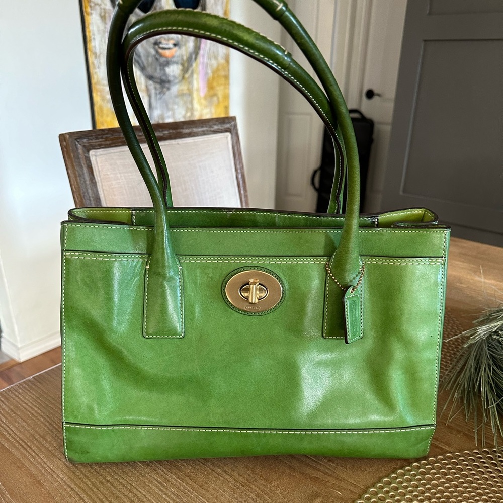 Like new Coach handbag